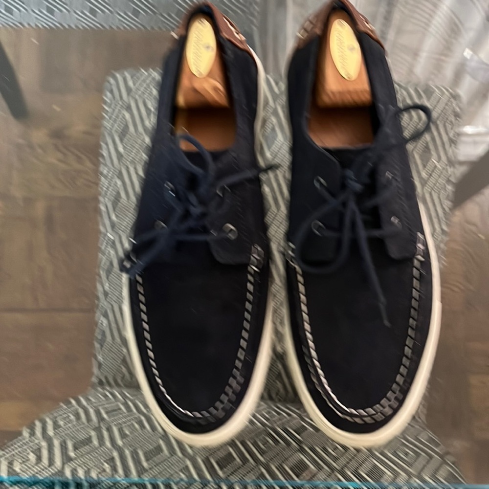 Kenneth Cole suede boat shoes in mint condition.